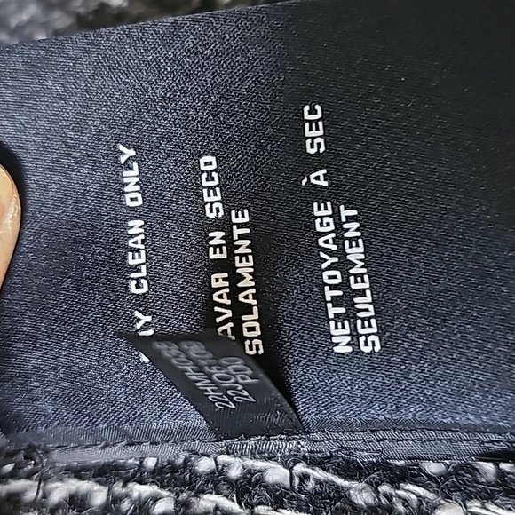 Guess preppi business Casual plaid lapel jacket. Size medium. Black and … - Picture 11 of 16